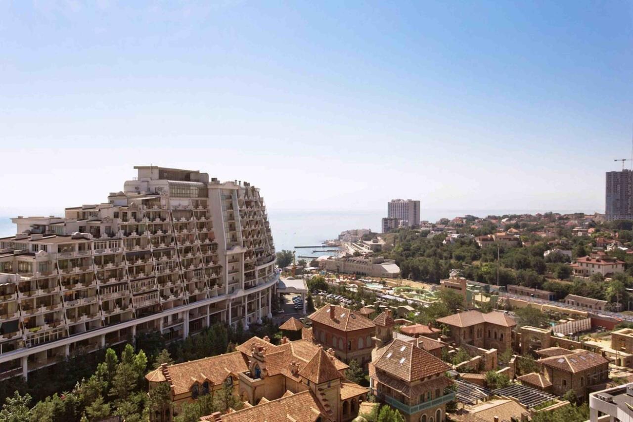 Prestige Plaza Apartments Odesa Exterior photo